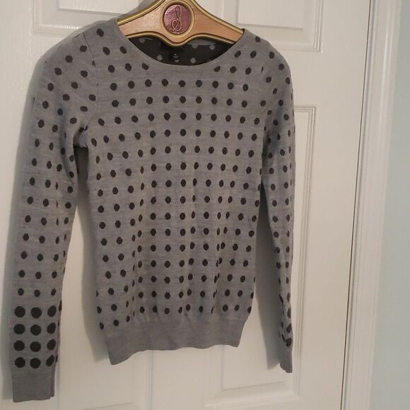 Limited sweater size xs - Picture 1 of 5